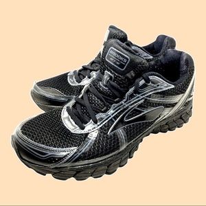 Brooks Adrenaline GTS 15 Running Shoes Black 11018
